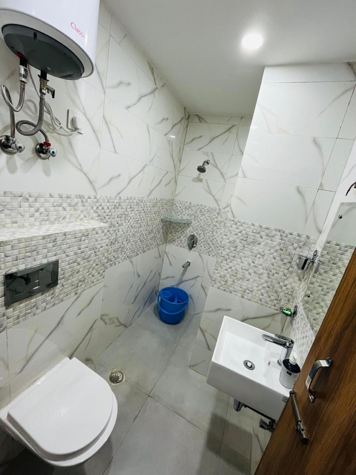Townhouse Happy Habitat Guest House Greater Noida Buitenkant foto