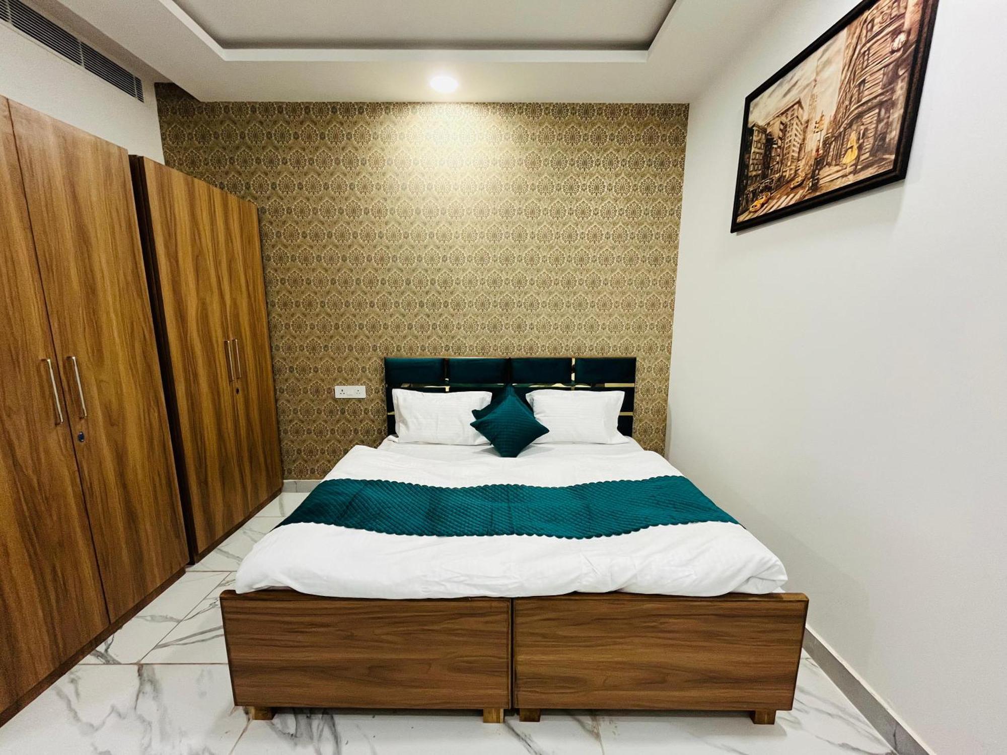Townhouse Happy Habitat Guest House Greater Noida Buitenkant foto